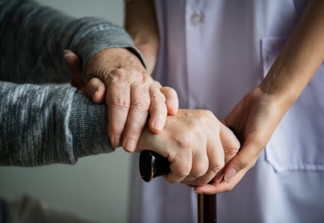 Papel da Fisioterapia na prevenção das quedas em idosos
