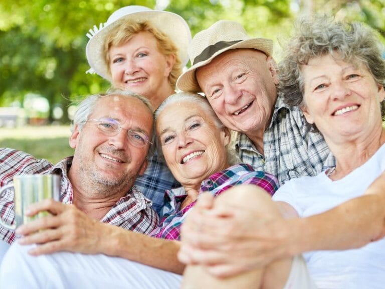 Como Melhorar a Saúde Mental com Atividades Sociais na Melhor Idade
