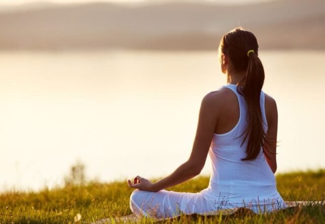 Como a Meditação Pode Melhorar o Bem-Estar Emocional na Melhor Idade